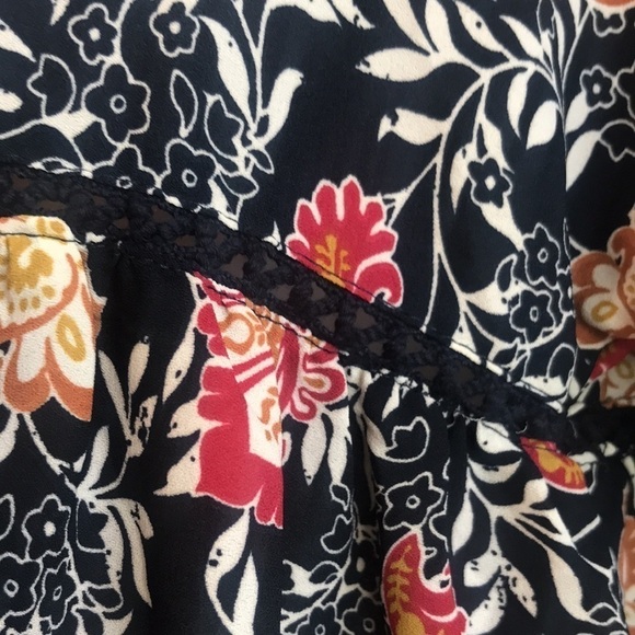 Knox Rose Boho Peasant Top - Picture 5 of 13